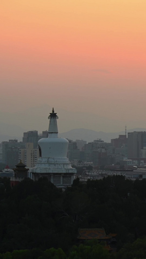 北京北海公园白塔日落日出日落8秒视频