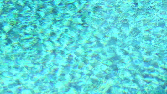 游泳池水面地表背景的海浪缓慢运动方块视频