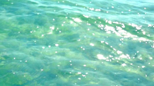 海水表面的纯净水面视频