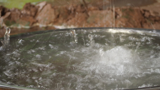 雨水落下视频