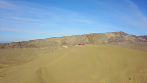 卡扎赫斯坦巨大的沙丘11秒视频