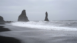 海滩和岩石10秒视频