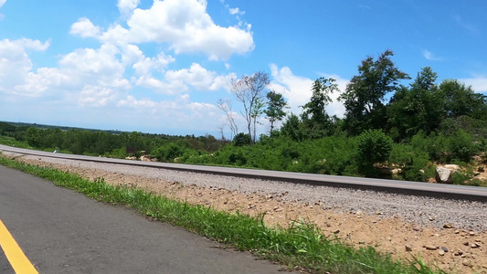 旅游概念在泰国的公路上进行风景旅行视频