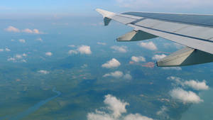 下方飞机的空中观测风景18秒视频