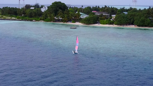 海洋度假胜地海滩探险的广角景观珊瑚礁附近有白色沙滩视频