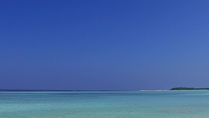 复制阳光下白沙背景蓝海天堂旅游海滩之旅的空间摘要12秒视频