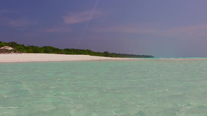 绿松石泻湖的美丽海湾海滩之旅的阳光风光礁石附近有干净12秒视频