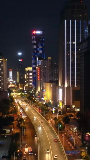 航拍风光城市金融中心繁华闹市绚丽灯光璀璨夜景交通车流素材城市建设70秒视频
