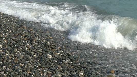 黑海中的波浪视频