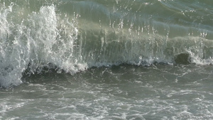 黑海中的波浪13秒视频