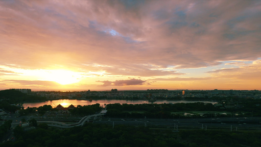 城市海岸线地貌的消逝时间视频