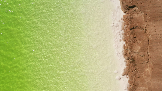 绿色盐湖天然湖底背景视频