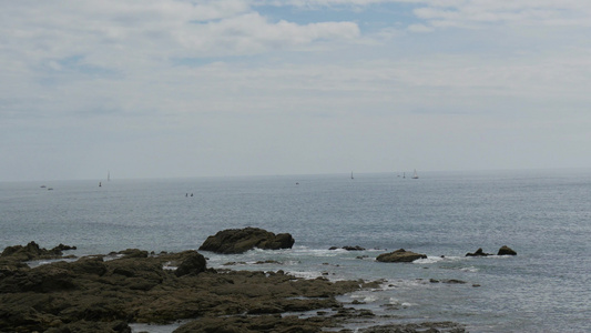 带岩石的海边景观视频