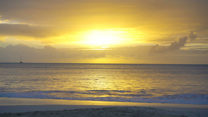 奇异的卡比巴海滩上美丽的日落20秒视频