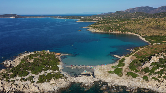 撒丁岛的成本蓬塔莫伦蒂斯半岛意大利撒丁岛维拉西米乌斯视频