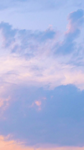 夕阳下的乌云延时天空空镜视频