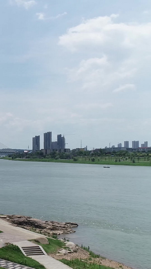 江边河妖塔航拍无人机40秒视频