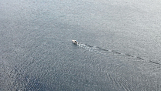 海上渔船视频