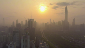 深圳剪影朦胧早晨的城市天际线福田区的摩天大楼鸟瞰图30秒视频