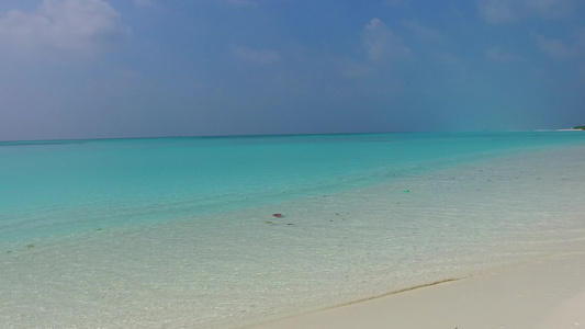 海上度假度假度假胜地海滩旅游海面附近有水蓝色环礁湖视频