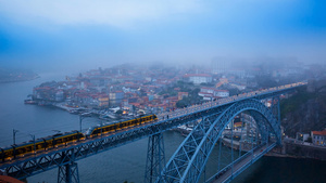 葡萄牙波尔图桥梁和都市风景的地铁24秒视频