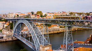 葡萄牙波尔图桥和城市25秒视频