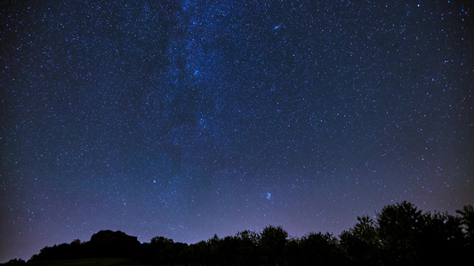 夜晚天空与恒星的时间折叠时间视频