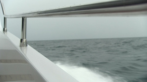 船在海上航行的风景7秒视频