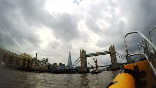 塔桥和泰晤士河视频