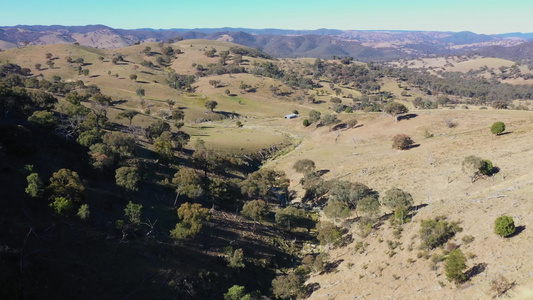 Australia地区一片红绿谷的空中录像视频