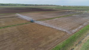 农业用地的灌溉系统25秒视频