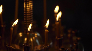 教堂中的蜡烛14秒视频