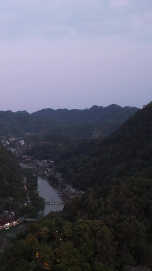 航拍湖南历史名城4A级旅游景区凤凰古城沱江夜景素材湖南湘西土家族55秒视频