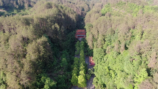 航拍大自然连绵起伏山川风景视频