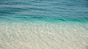 海南三亚蜈支洲岛的清澈海水4K29秒视频