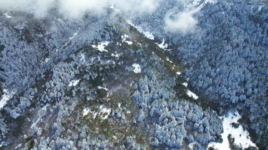 4K冬季山峰雪景自然风光航拍视频视频