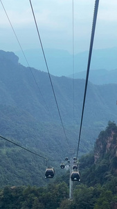 湖南5A级旅游景区张家界杨家溪游客缆车上风景素材旅游素材视频