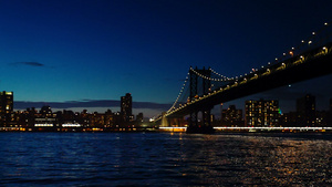 布鲁克林大桥和曼哈顿大桥在晚上20秒视频