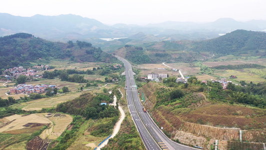 百色北服务站百色高速百色高速风景高速公路风景广西百色高速公路航拍视频