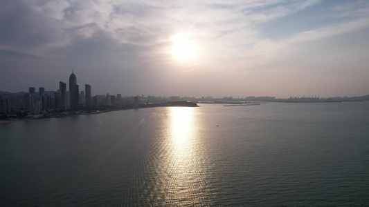 山东烟台海上日落晚霞夕阳航拍视频