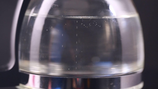 玻璃水壶烧水煮水视频