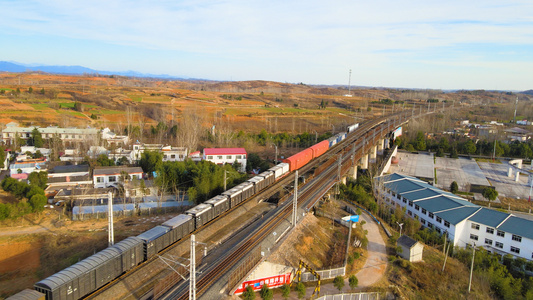 4K航拍中国铁路物流运输火车铁路交通视频