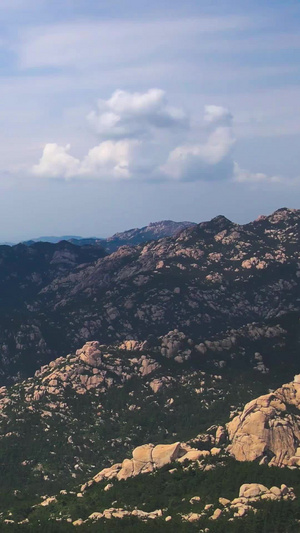 航拍崂山风景区巍峨山脉海上仙山102秒视频