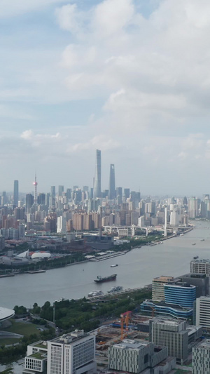 上海黄浦江两岸风光蓝天白云62秒视频