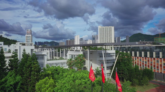 深圳北京大学深圳研究生院升旗仪式视频