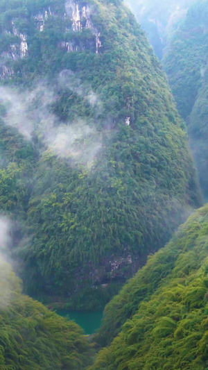 航拍山清水秀的阿依河景区大景大自然80秒视频