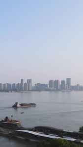 航拍长江上的豪华游轮城市交通素材游轮素材视频