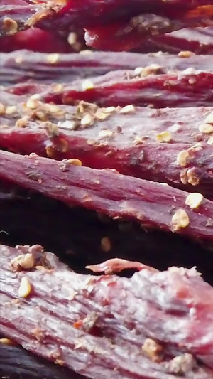 新疆传统小吃风干牛肉干新疆小吃54秒视频