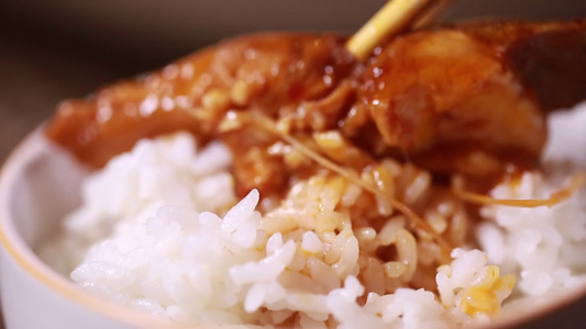 鱼汤泡饼泡饭下饭菜视频