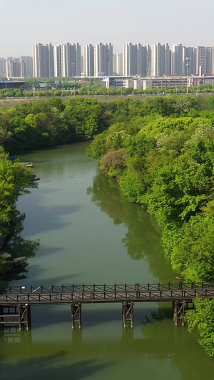 航拍5A景区春秋淹城遗址公园外城河护城河视频江苏旅游76秒视频